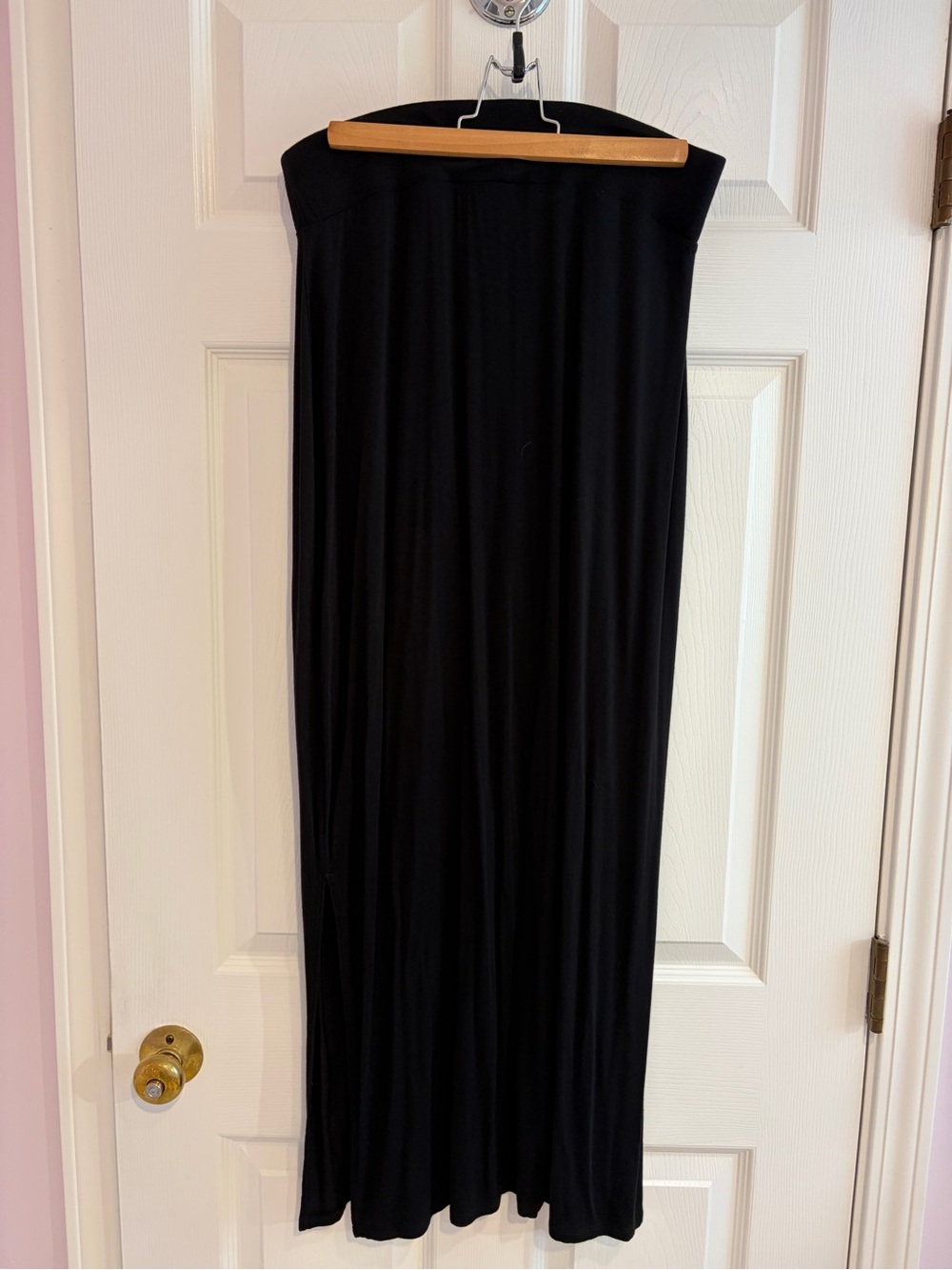 A.N.A. Women’s Black Maxi-Skirt, Size Medium
